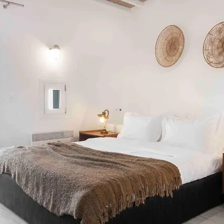 Patron 1 & 2 Pool Sunset Villas- Seven Bedrooms & Six Bedrooms فيلة